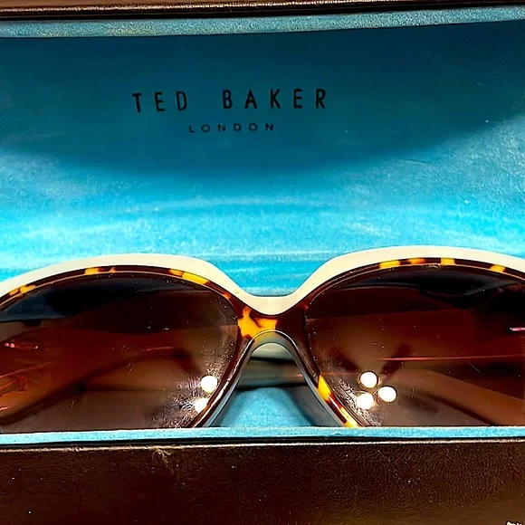Ted Baker London Women’s Cat Eye Sunglasses TWS279 Tort Frame Gradient Lenses Ted Baker London | Accessories | Ted Baker London 54mm Cat  main image 2